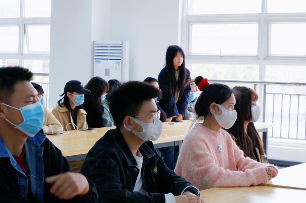 【建筑】建筑学院召开2022年春季学期风景园林专业学生座谈会