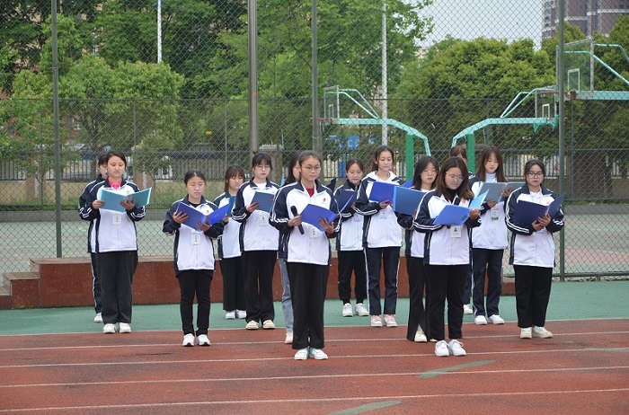 【教育】 教育学院与信息工程学院举行升旗仪式