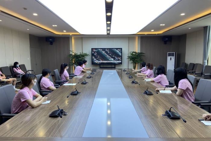 【信息】信息工程学院集中收看庆祝中国共产主义青年团成立100周年大会