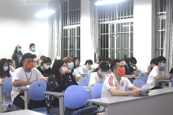 【经管】经济管理学院开展集中学习习近平总书记对奥运健儿的回信精神暨部长例会