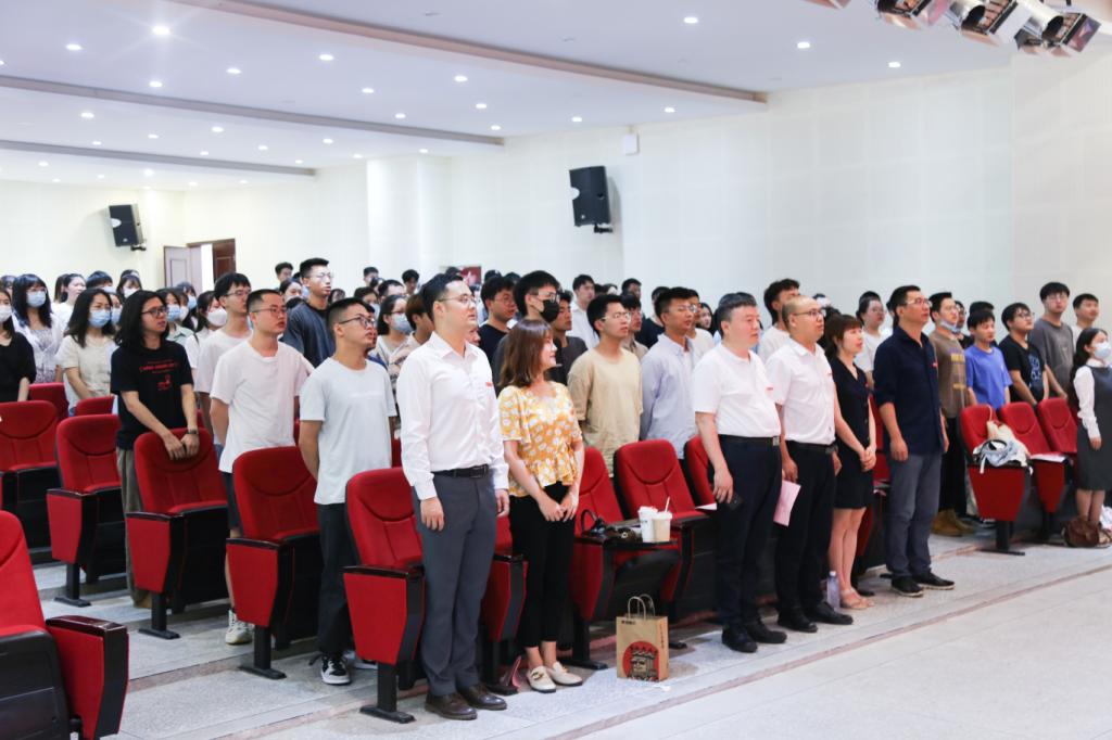 【建筑】建筑学院举行2022届毕业生毕业典礼