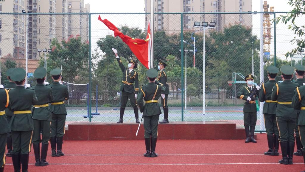 【国护】国旗护卫队完成成都文理学院第七周例行升旗仪式