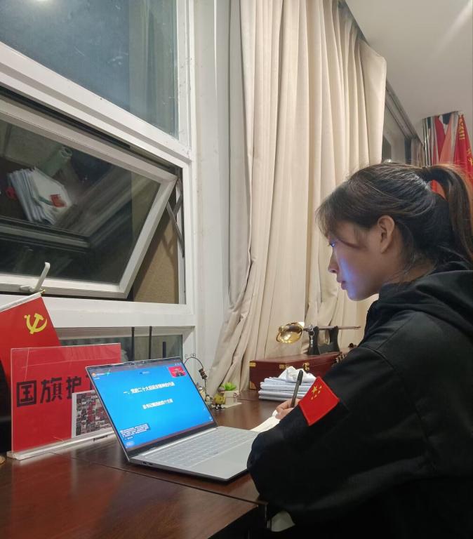 【国护】国旗护卫队队员唐欣欣成功入围第五届全国高校十佳升旗手决赛