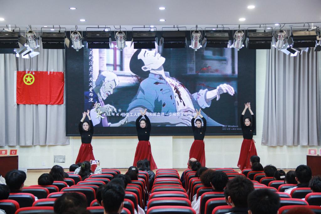 【建筑】建筑学院举办“奋进二十大,永远跟党走,奋进新征程”团组织生活观摩会