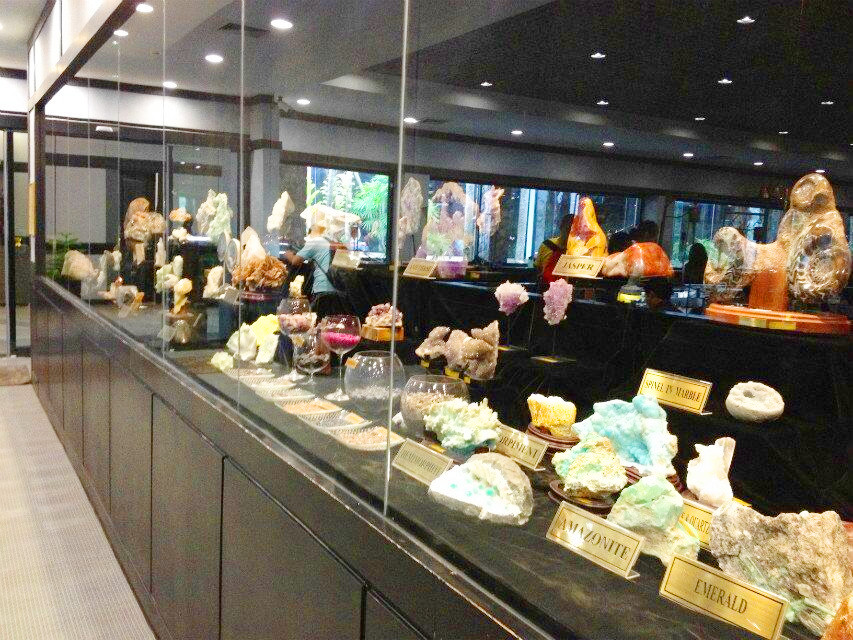 宝石展览2.jpg
