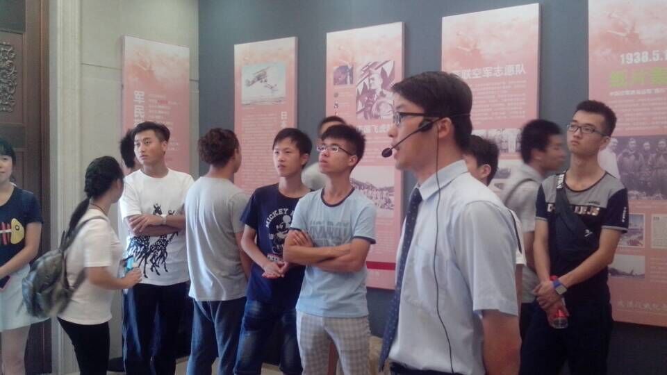 参观3.jpg