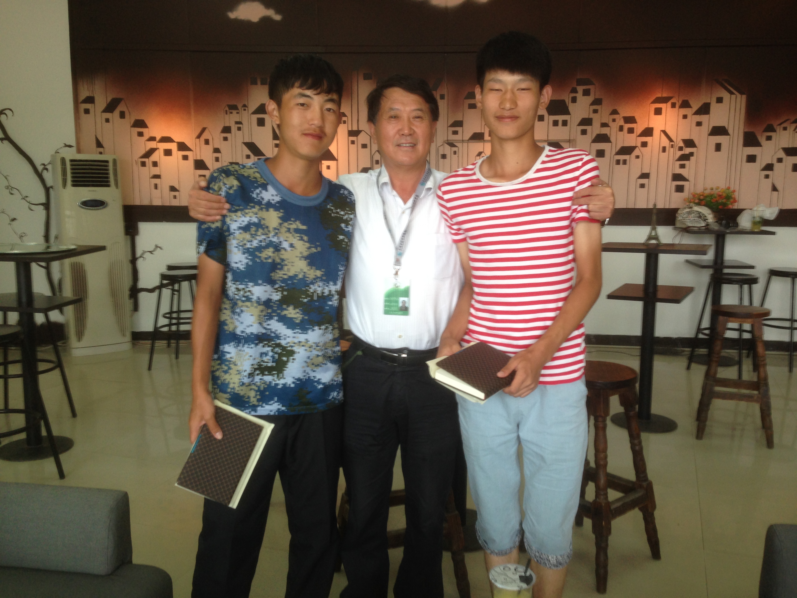 【神秘邀约二】和院长书记喝咖啡 聊聊大学生那些事