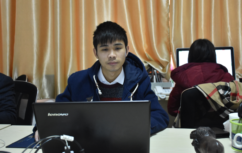 【学子风采】90后地工宅男创立互联网广告公司 半年收入430万