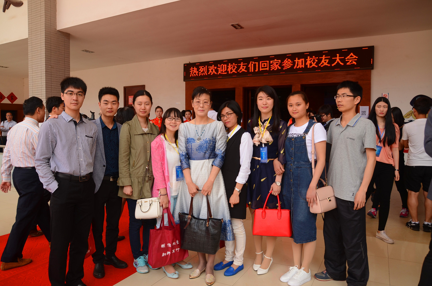 【直击校友会】同窗聚首话当年,校友回家叹巨变