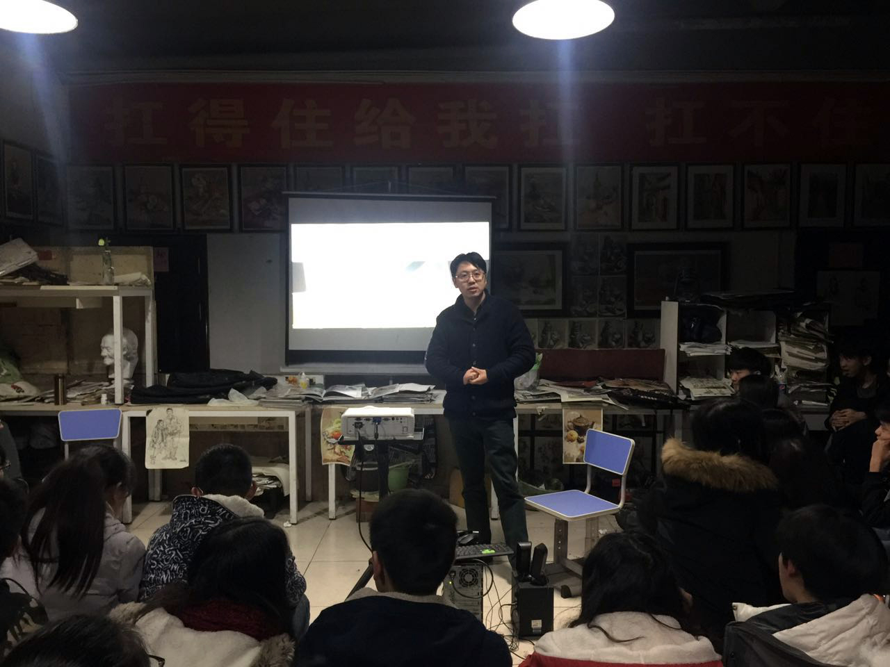艺术与传媒学院教师走访美术考前班