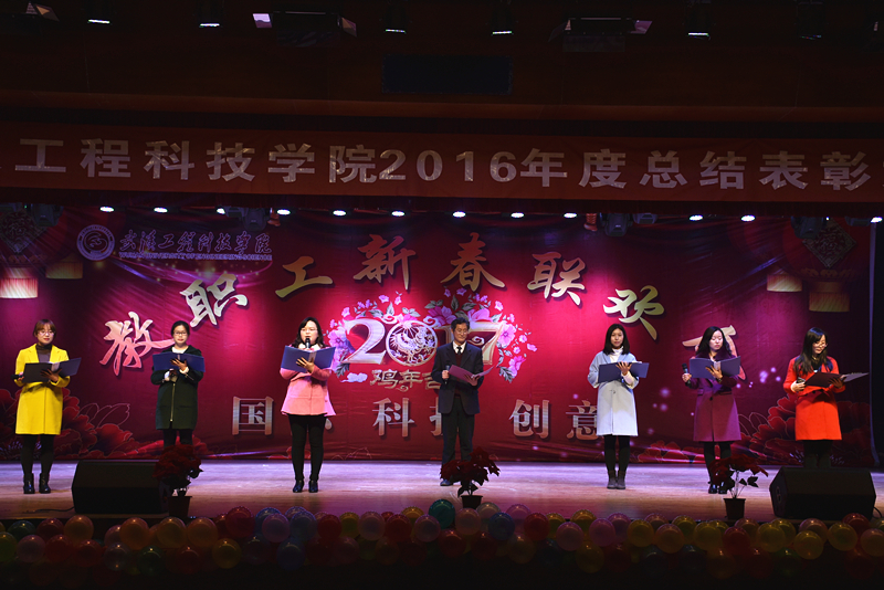 诗朗诵.jpg