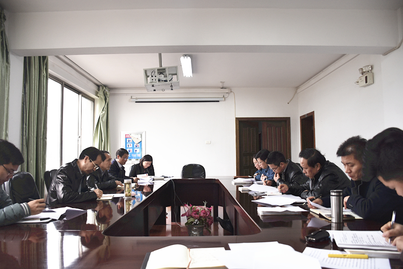 校党委召开2017年党建工作布置会