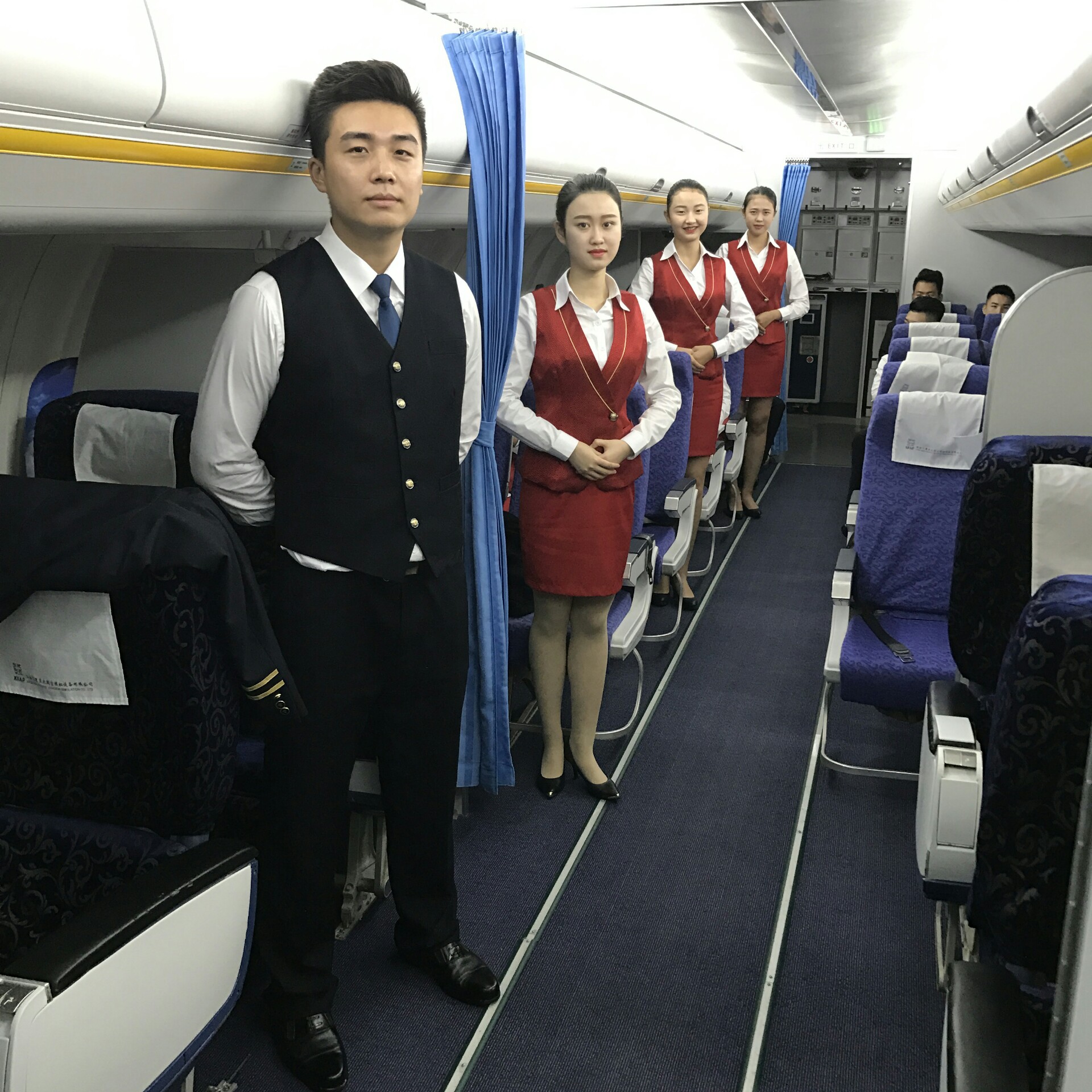 课堂速写.jpg