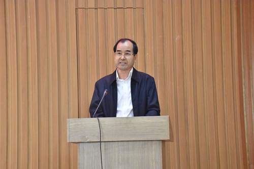 曹校长.jpg