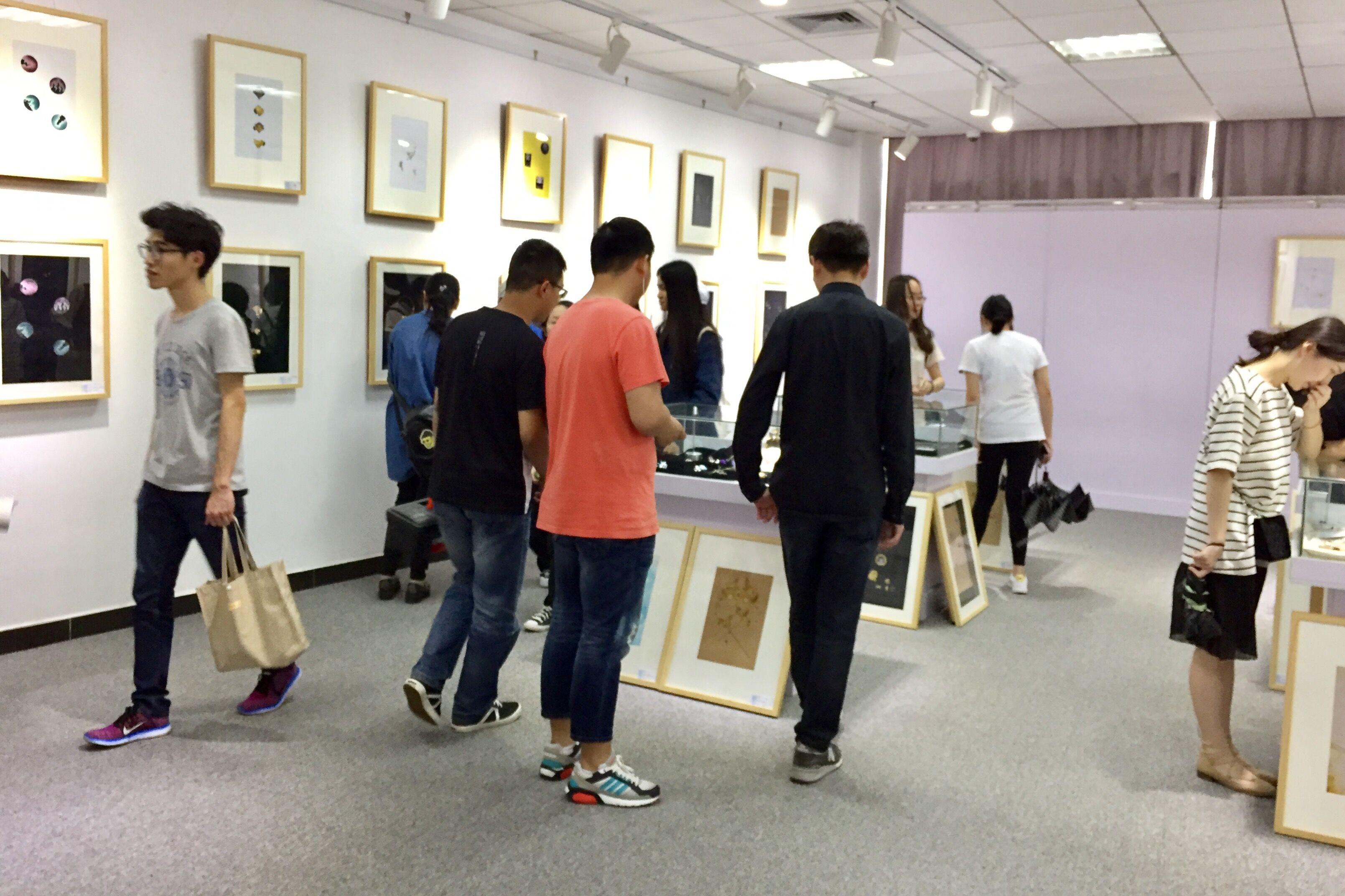 2017届毕业生首饰设计毕业作品展在展览馆展出