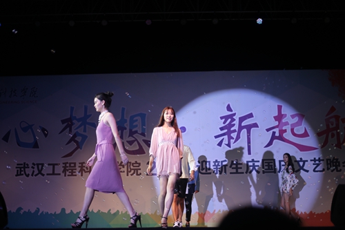 模特.JPG