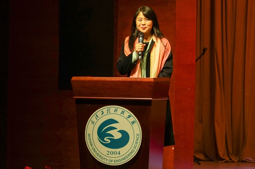 董成 (2).jpg