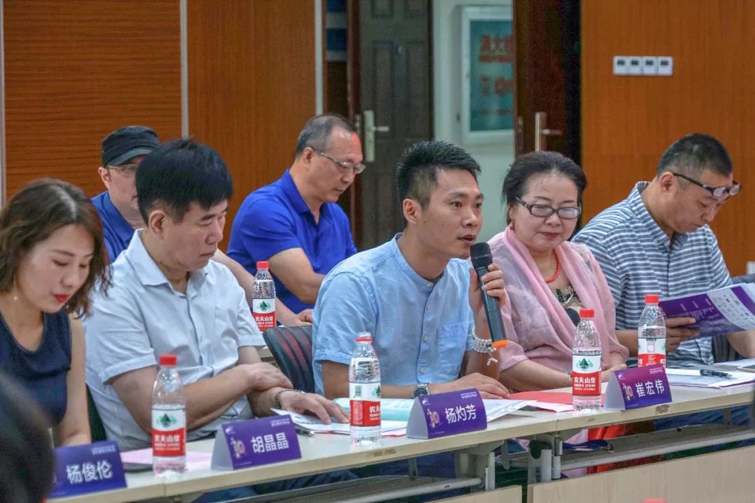 第十届全国大学生广告艺术大赛湖北赛区评审会开幕式在我校举行