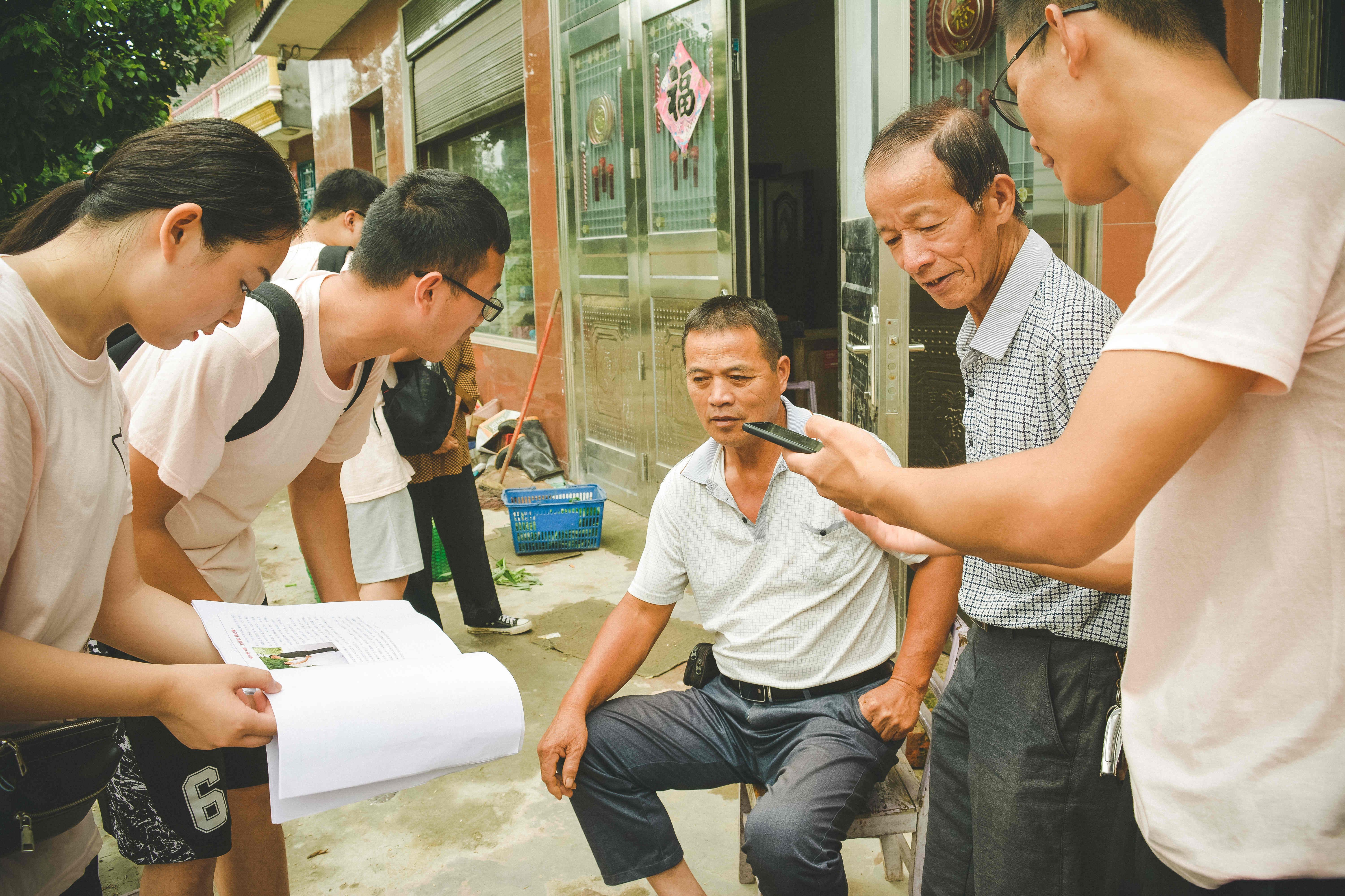 【暑期三下乡】最帅的新郎 “圆梦计划”为六旬老人独圆婚纱梦