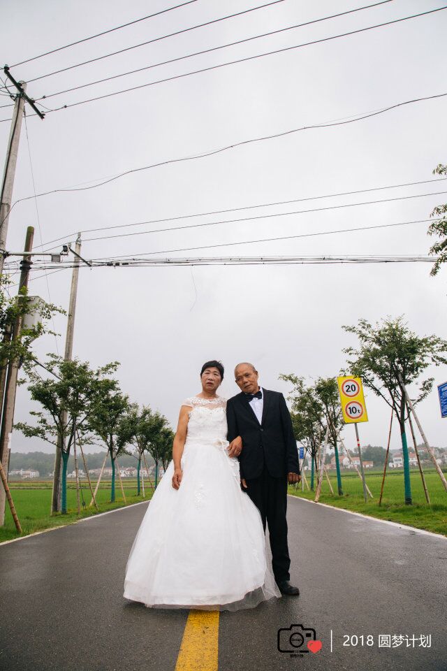【暑期三下乡】儿子去世老人独自抚养孙子14年 年过古稀仍种地补贴家用