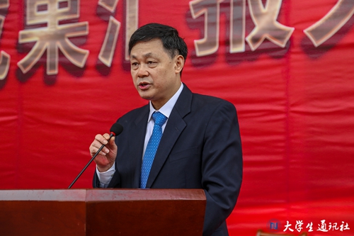 在2018级开学典礼暨军训成果汇报上的讲话 王典洪
