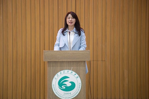 李梦婷2.jpg