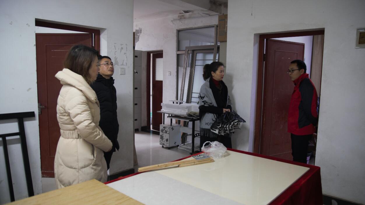 廖总走访慰问1.jpg