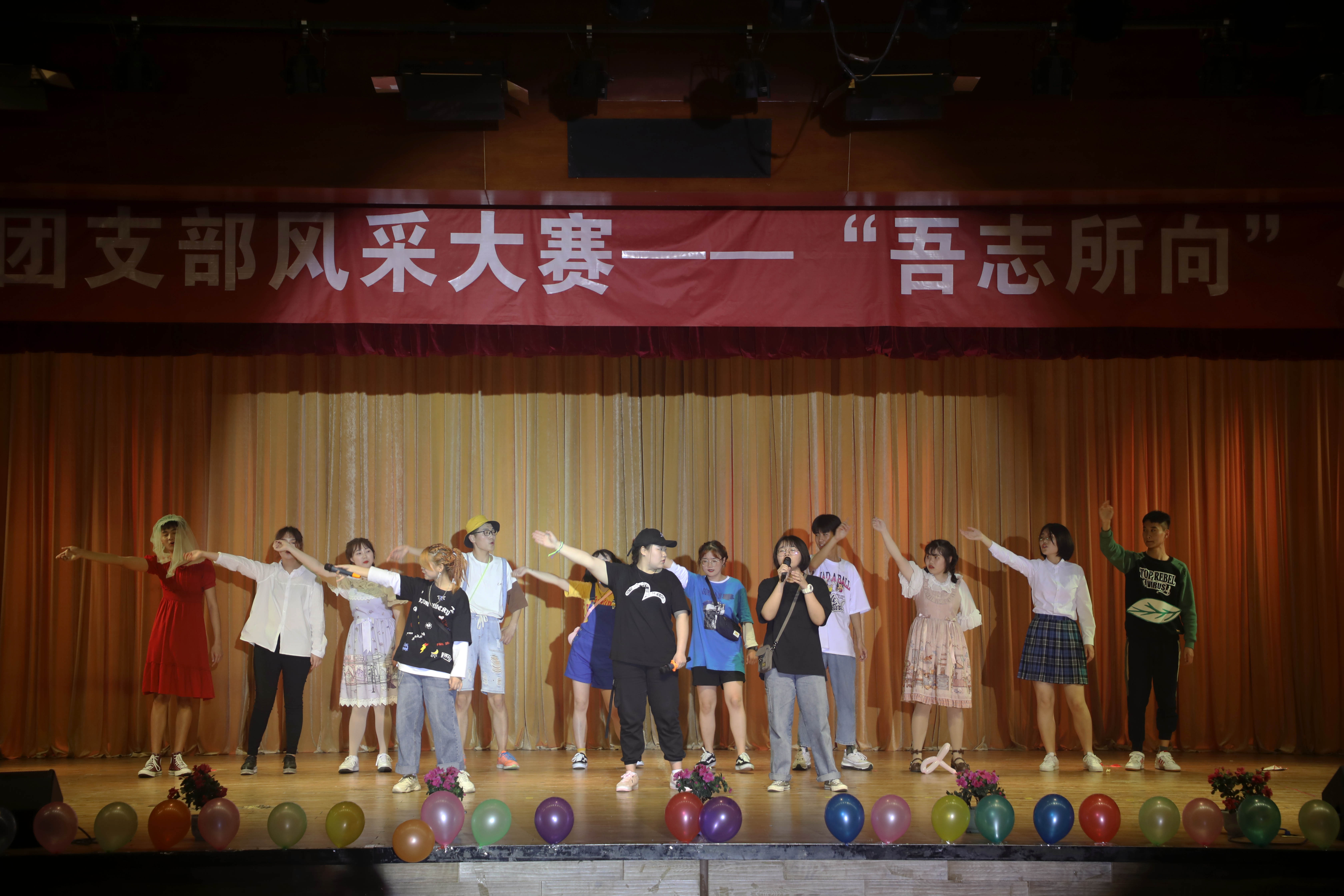 吴庆华 (4)第二班集体.jpg