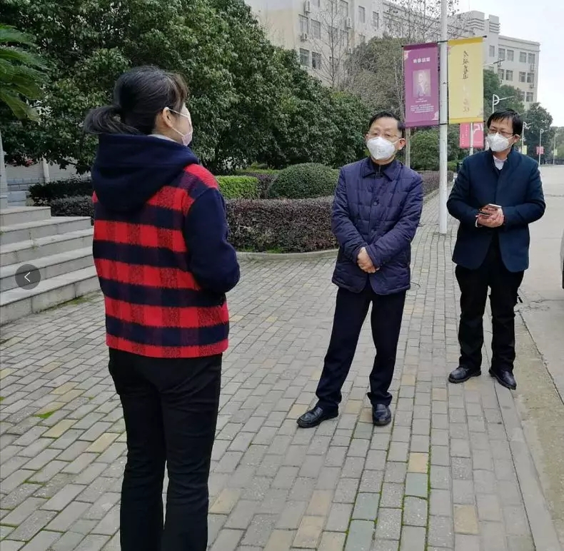 湖北省委教育工委副书记孔祥恩一行到五大联赛检查一线防疫工作