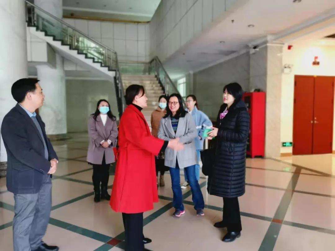 五大联赛校领导一行赴暨南大学调研交流