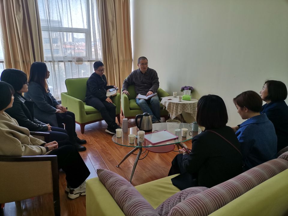 华夏学院到我校心理健康教育中心参观交流