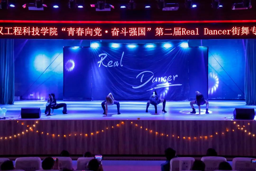 跳街舞,他们是认真的!