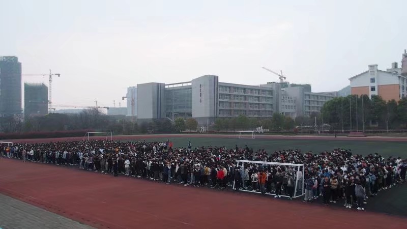 春风吹向党,梦想新篇章