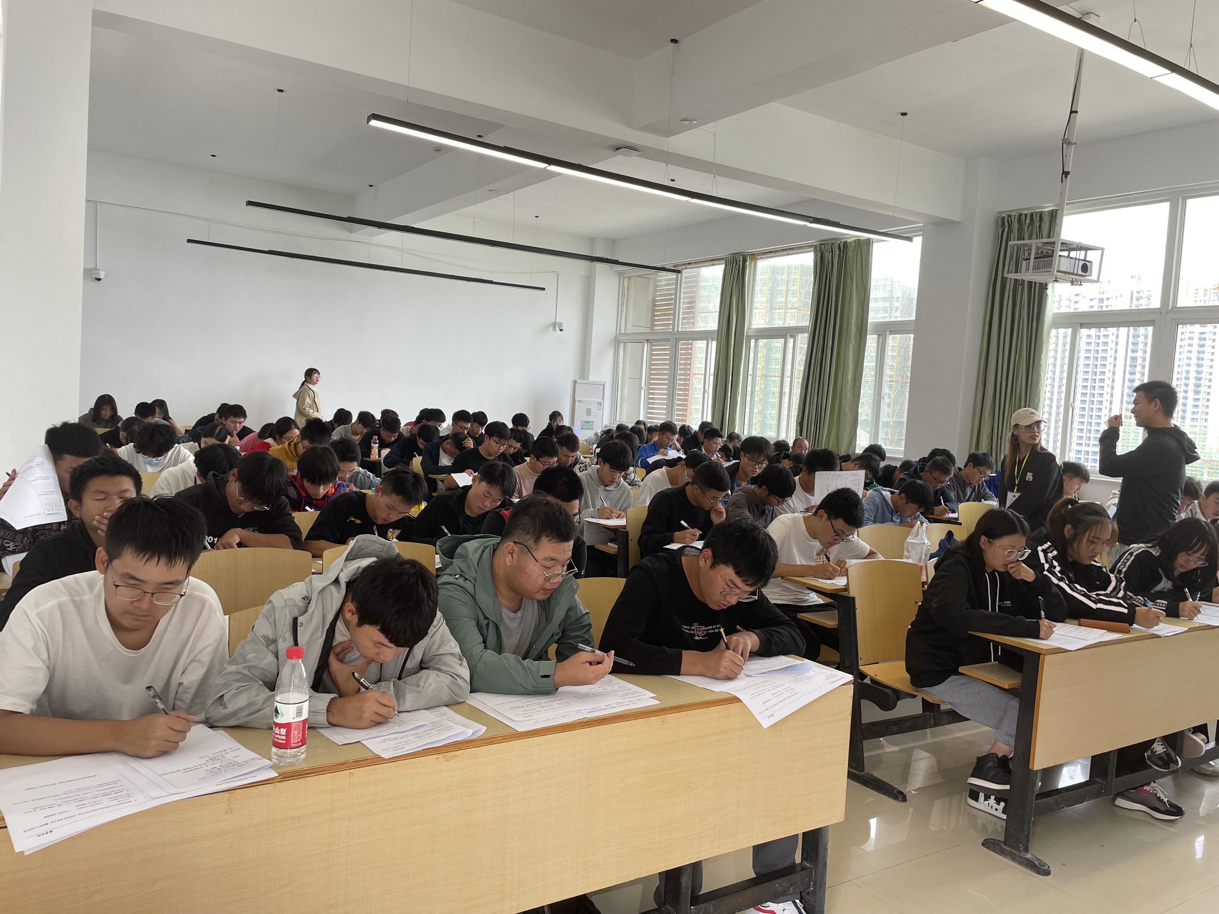 欧洲五大联赛官网开展2021级新生《学生手册》考试
