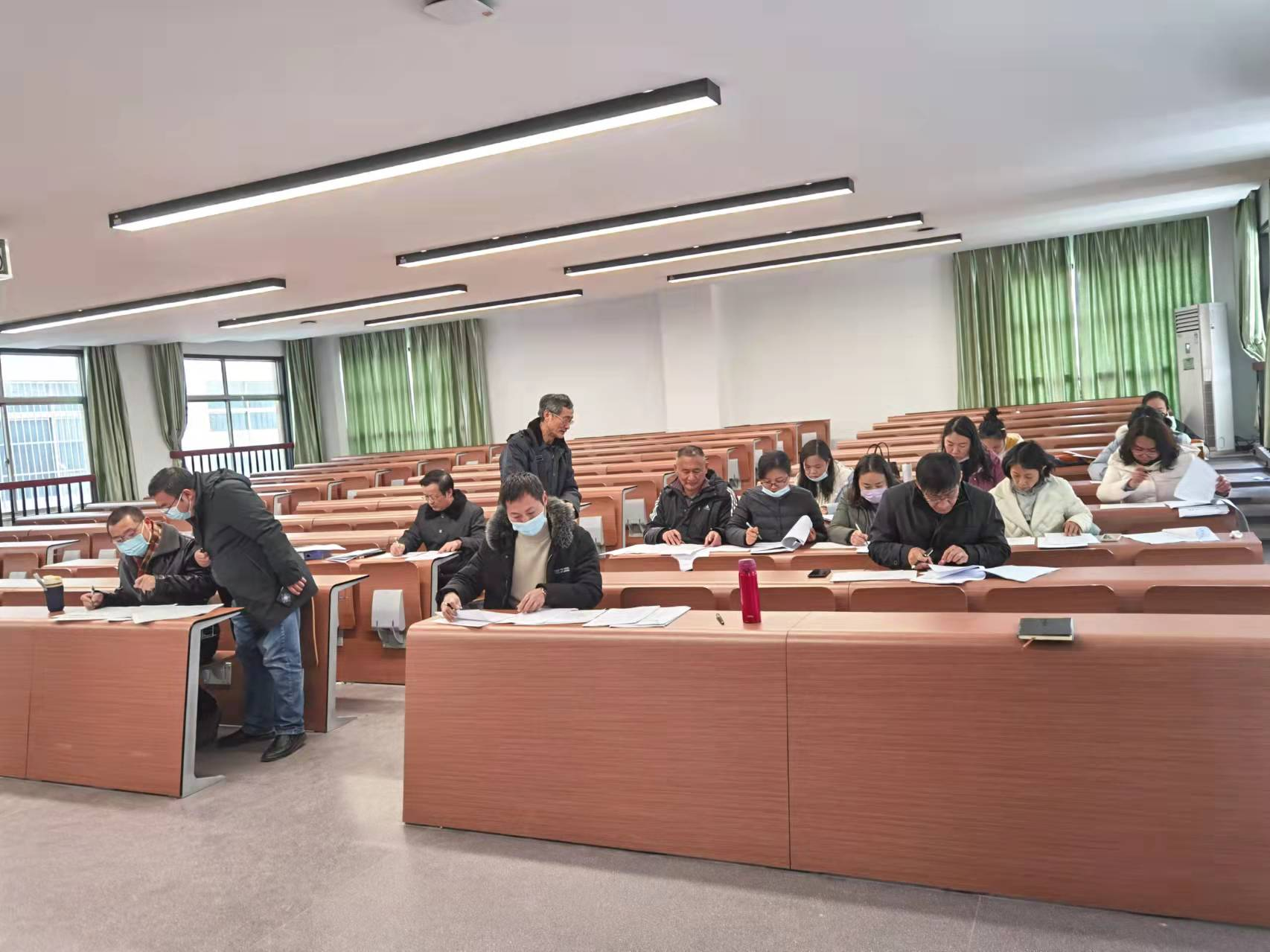 经济与管理学院迎接期末教学材料大检查