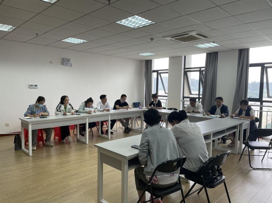 信息工程学院开展“应用型、地方性”专业建设研讨会
