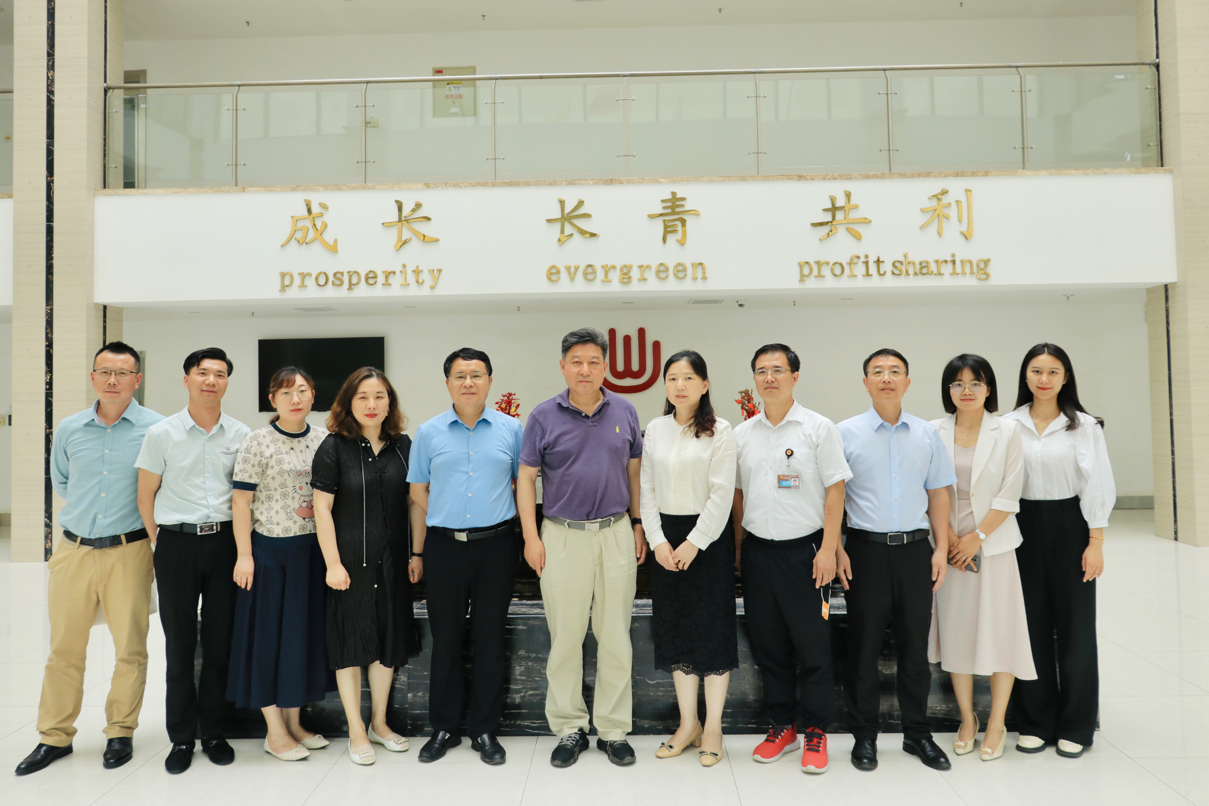 五大联赛校领导带队赴与黄石开发区校地企合作交流