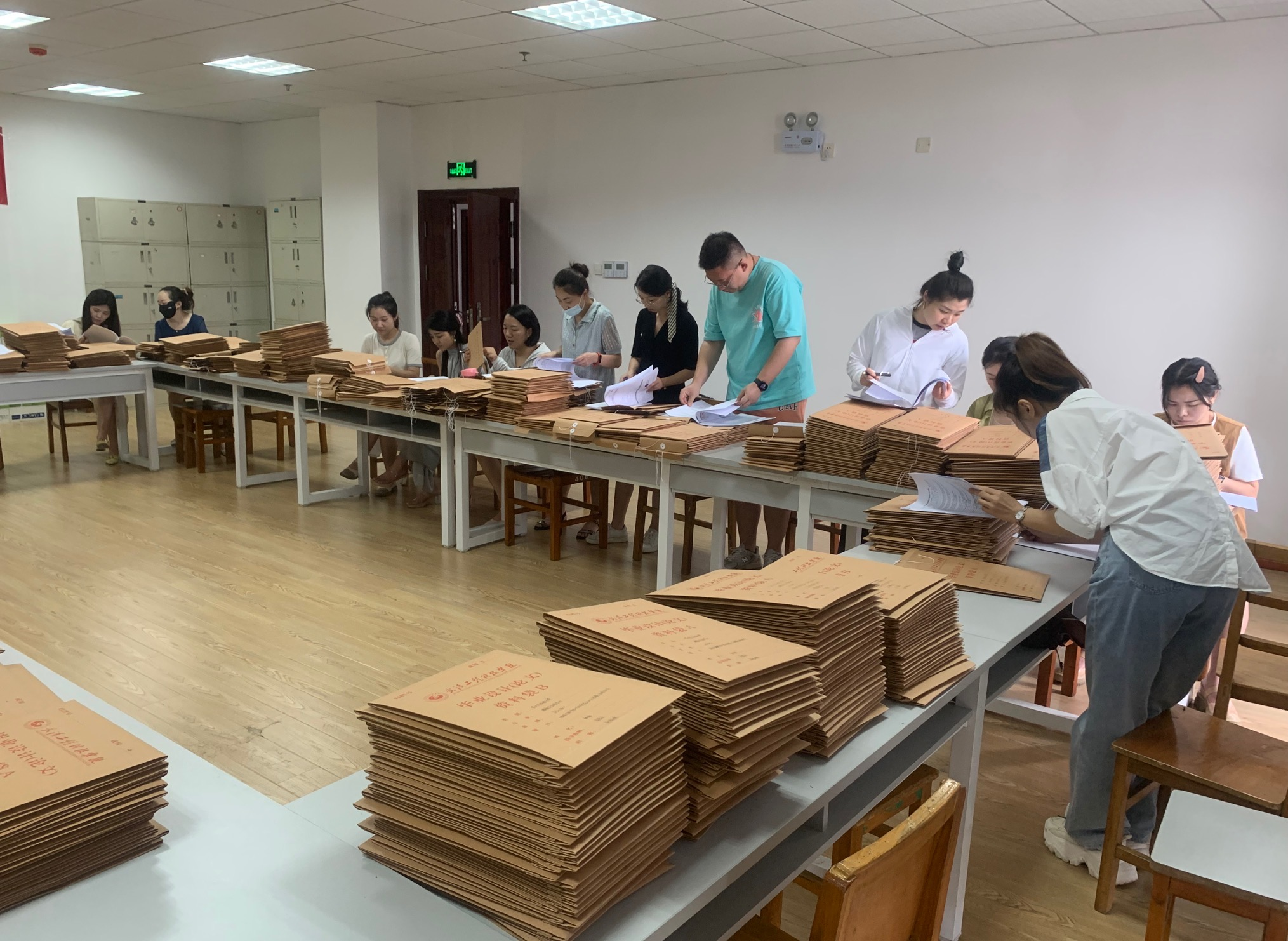艺术与传媒学院开展毕业设计(论文)检查工作