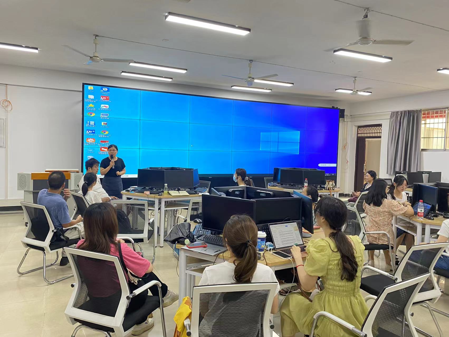 立足教研,磨优质课——经济系开展教师备课与讲课能力提升教研活动