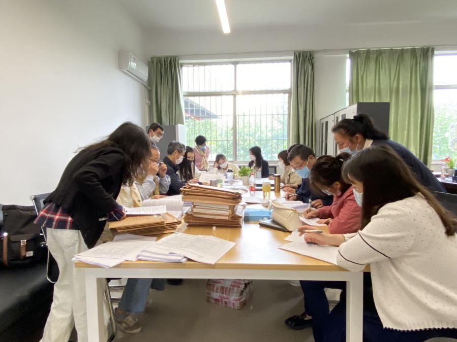 2021-2022-2学期学校开展教学材料第二次检查工作