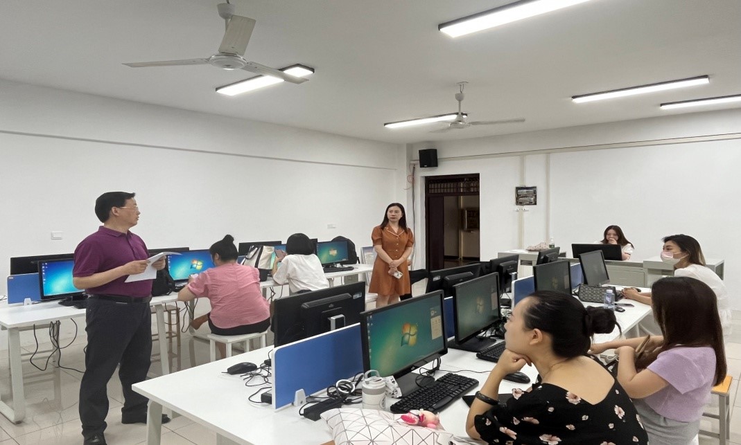 推进课程建设,建设一流专业 ——财会系在行动