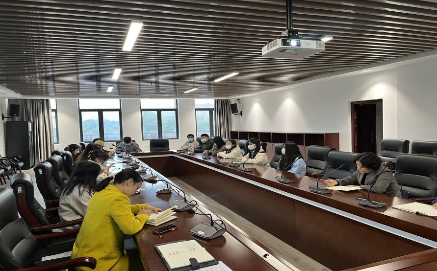 建言献策 共谋良方——我校马克思主义学院师生座谈会顺利举行