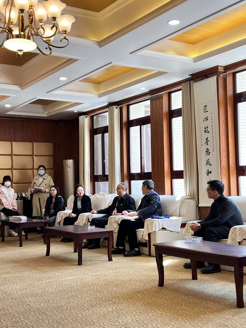 外国语学院组织2023届学生赴成都市工程职业技术学校教学实习