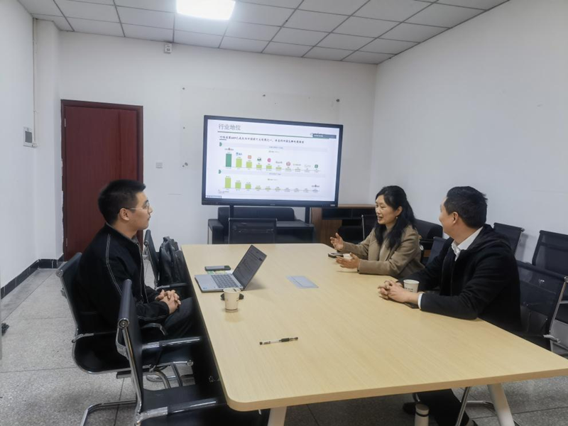 上海壹佰米网络科技(叮咚买菜)一行到访经济管理学院洽谈校企合作相关事宜