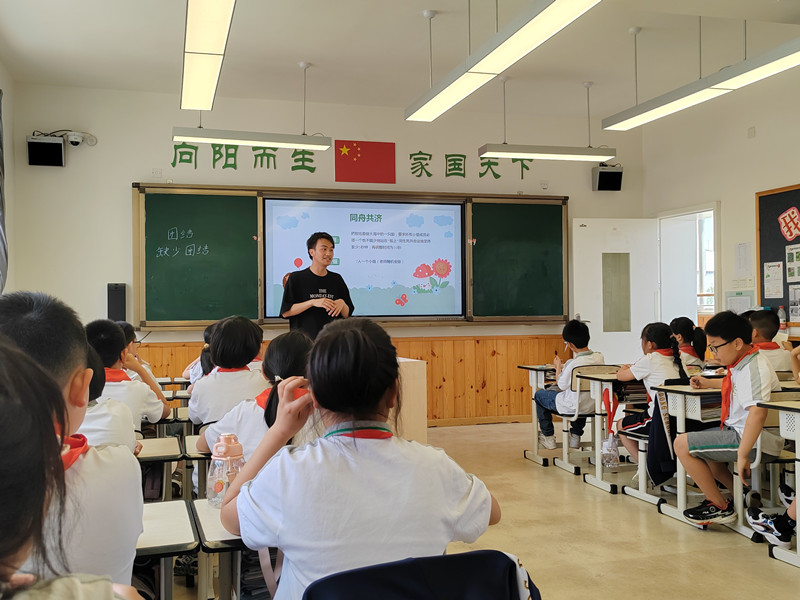 教育学院2020级应用心理学专业学生赴成都市龙泉驿区师上学校实践