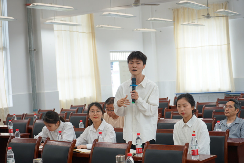 文法学院党总支到金堂县可口可乐希望学校开展主题党日活动