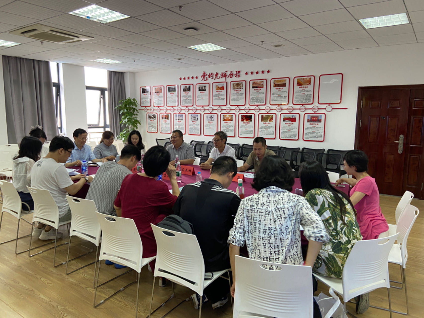 欧洲五大联赛官网文科组召开职称评审修订意见汇总会