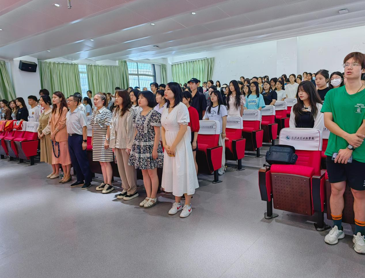 新征程 再出发 人文学院举行2023暑期“三下乡”社会实践活动出征仪式