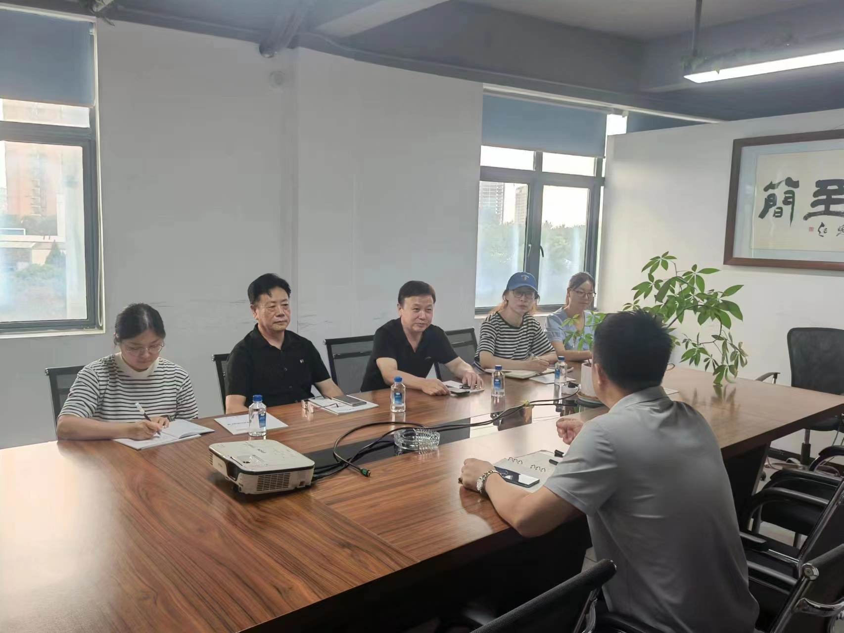 五大联赛机械与工程学院领导赴企业慰问暑期实践锻炼教师并开展访企拓岗活动