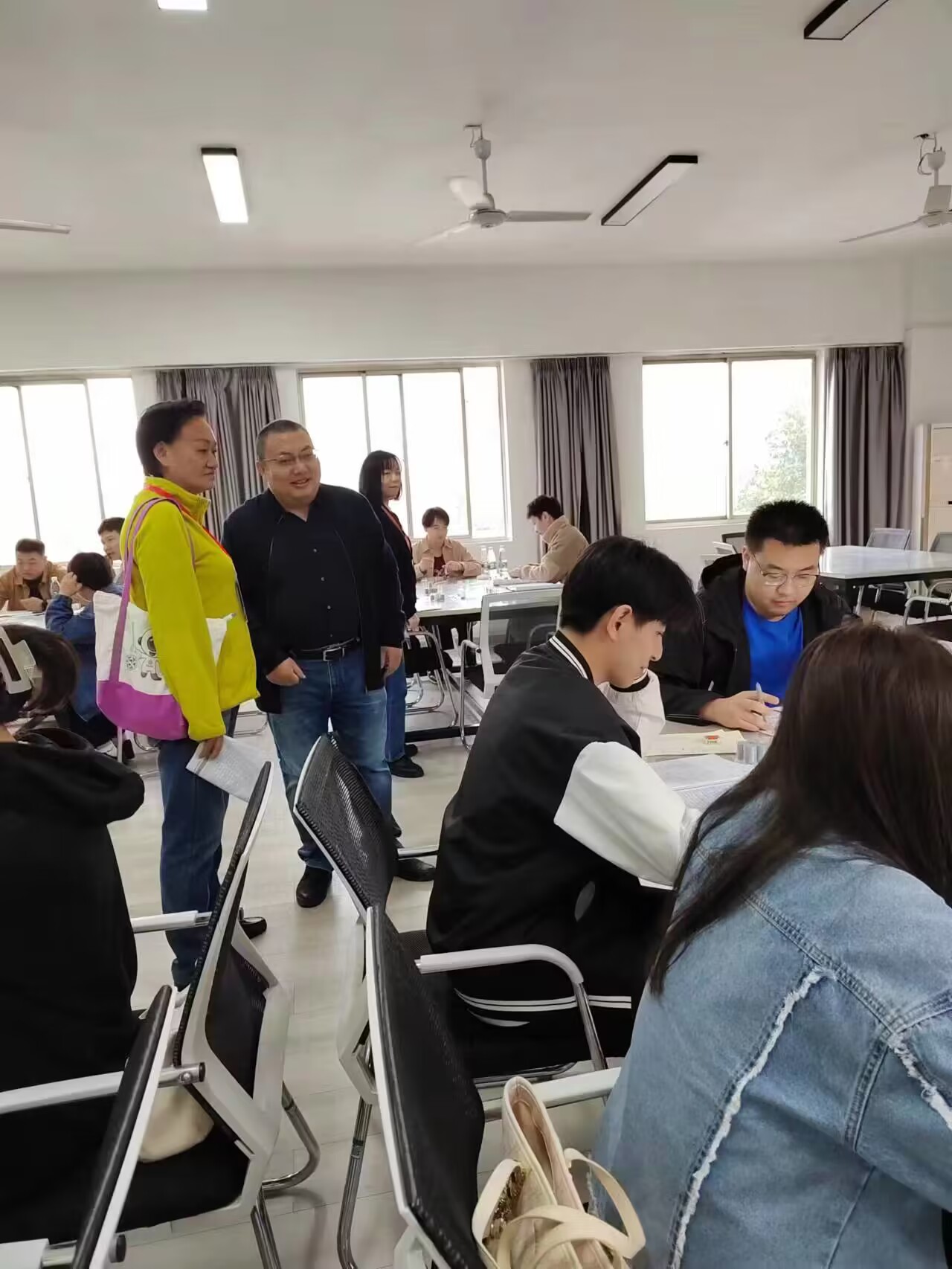 经济与管理学院开展国庆节后教学秩序检查工作